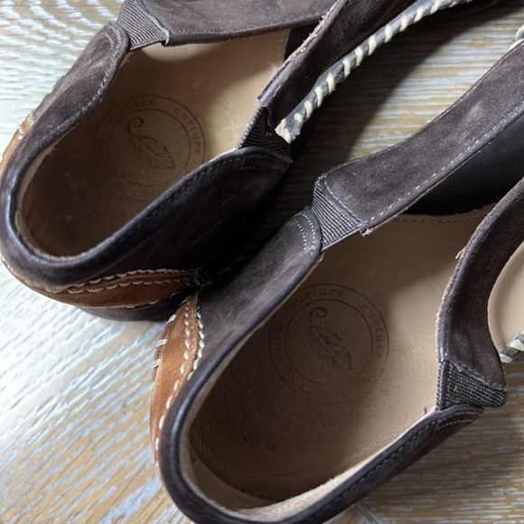 NURTURE Brown Leather Stitch Closed Toe Sandals - Picture 12 of 12